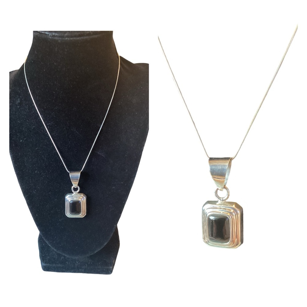 🍁 Silpada Sterling Necklace w/Black Onyx Pedant Stamped